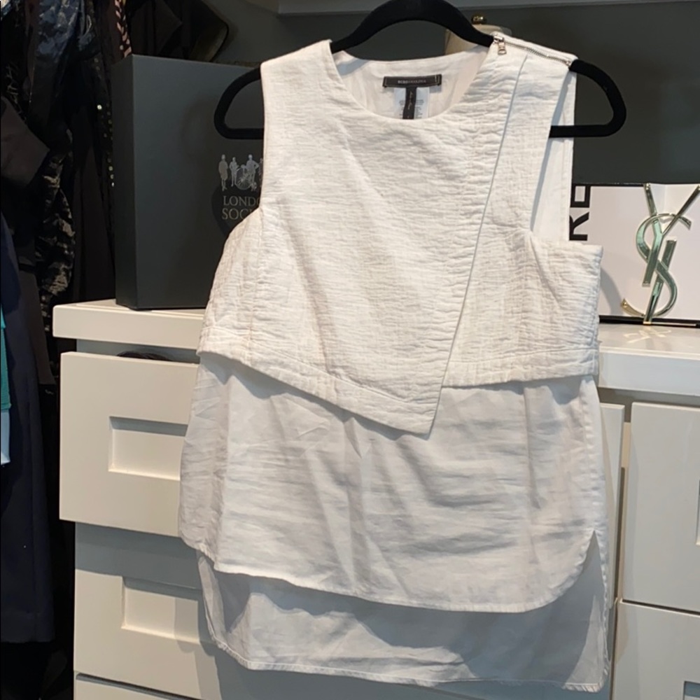 BCBGMAXAZRIA